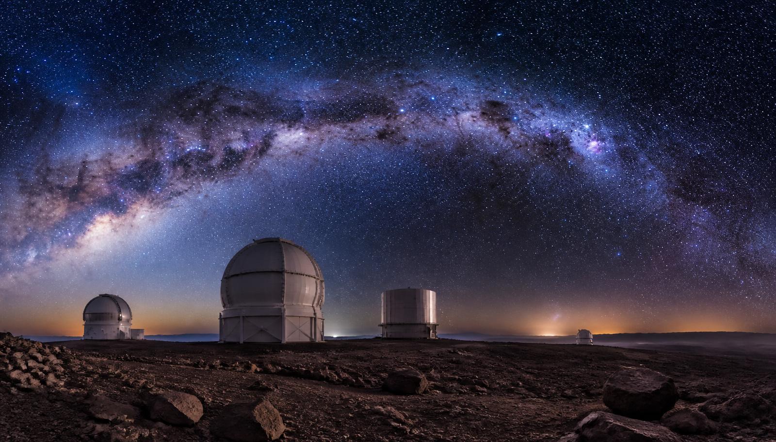 Observatorio bajo la vía láctea